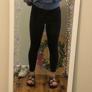 🧘‍♀️LuLulemon 21” Align leggings🧘‍♀️